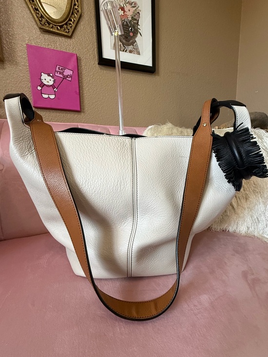 elena ghisellini Handbags - 💯 Auth! Elena Ghisellini Colorblock Shoulder/Crossbody Cream Brown Black Leather